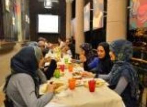 Restaurante iraní Topoly: “La cultura es el alimento del alma”