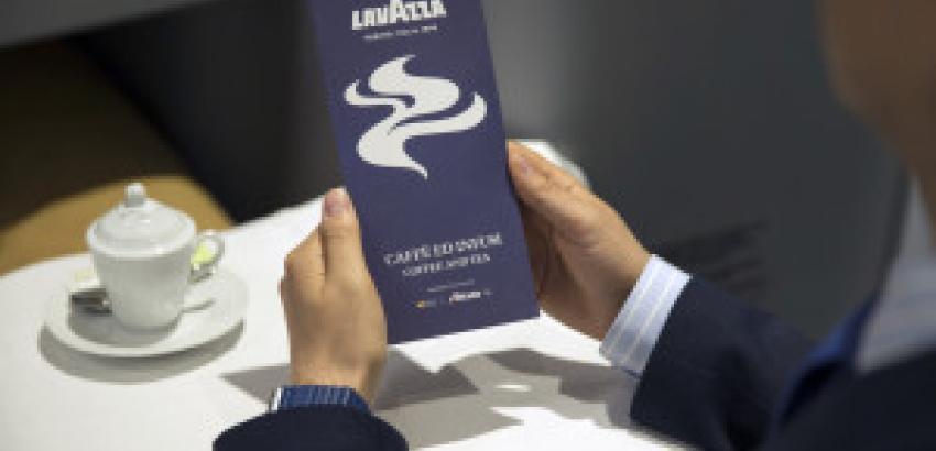 Lavazza firma un acuerdo con Alitalia