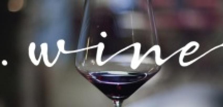 Brindemos a la salud de los nuevos dominios .wine y .vin