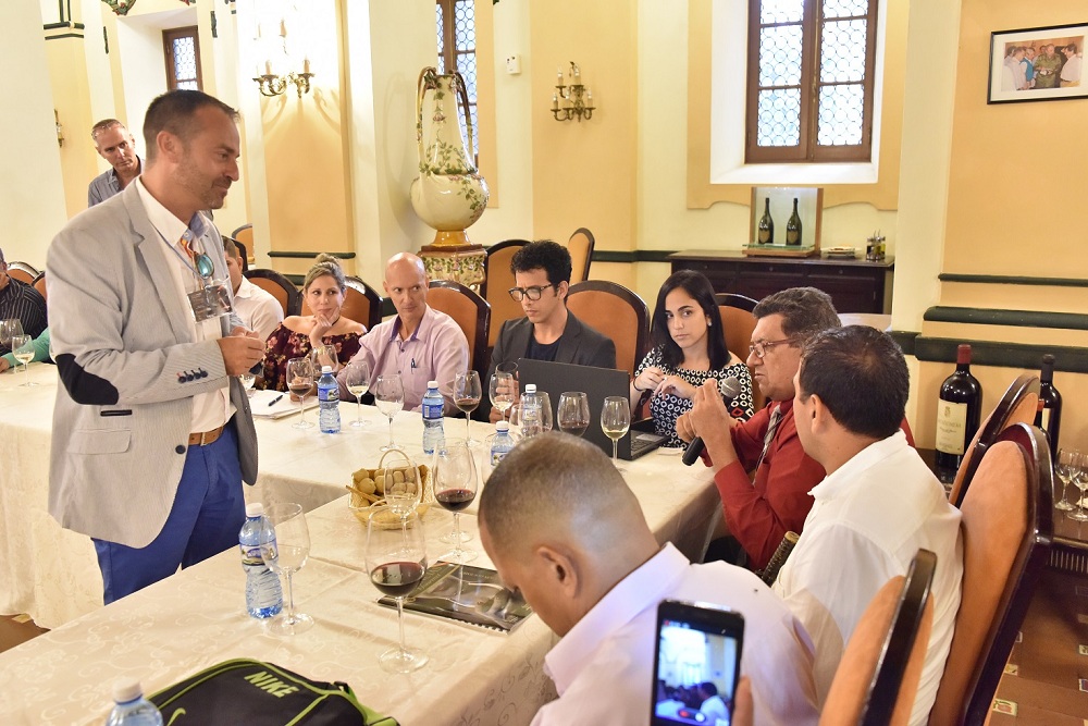 Bodegas Fuenmayor se hace sentir en la Fiesta del Vino
