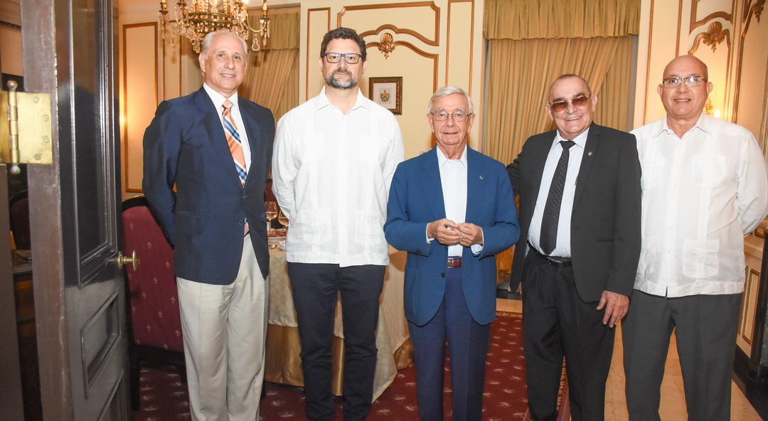 Capitalidad de Cocteleria Iberoamericana-desayuno-Hotel-Nacional-de-Cuba