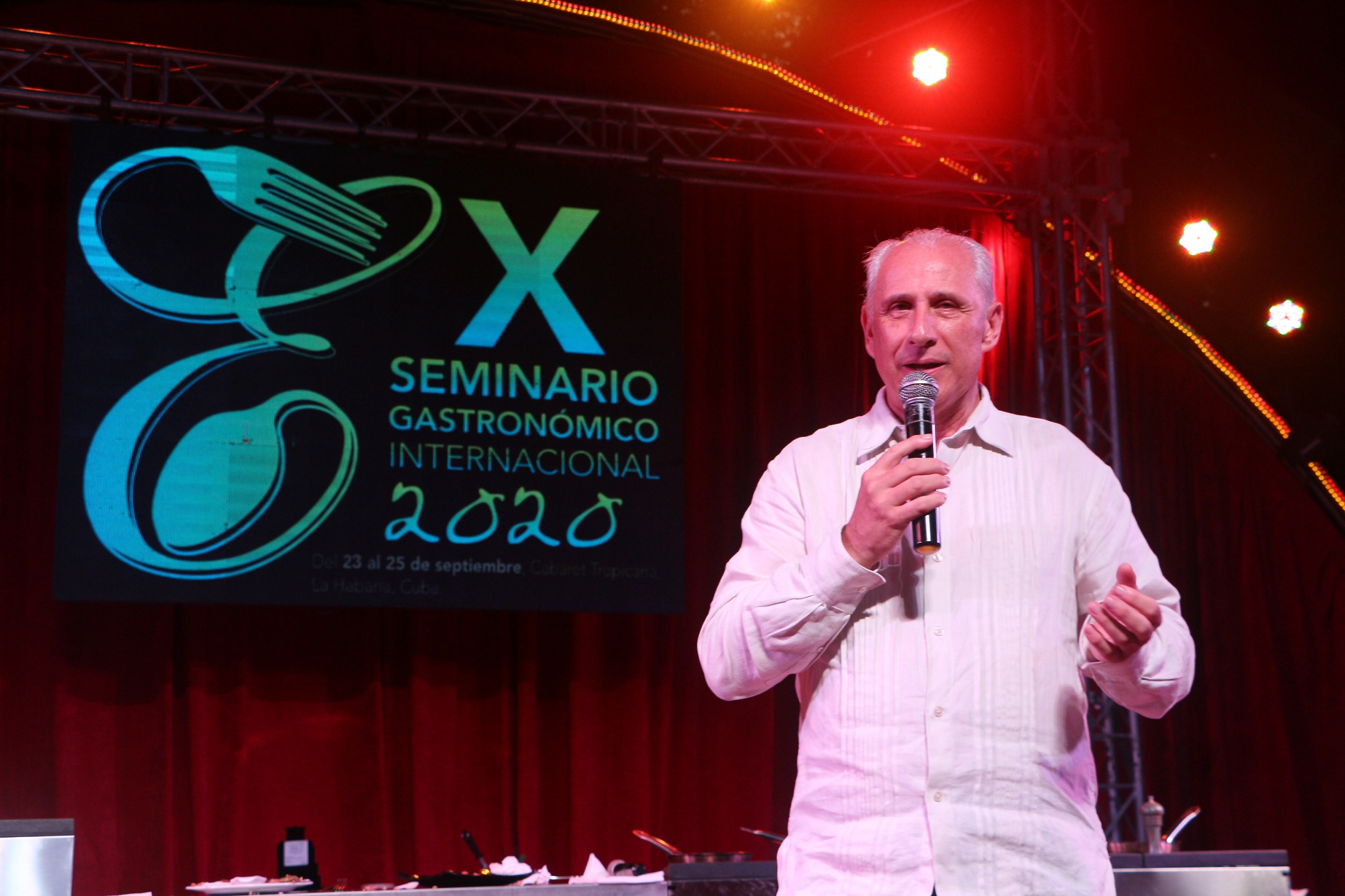 Seminario Gastronomico Internacional Excelencias Gourmet-Jose-Carlos-de-Santiago