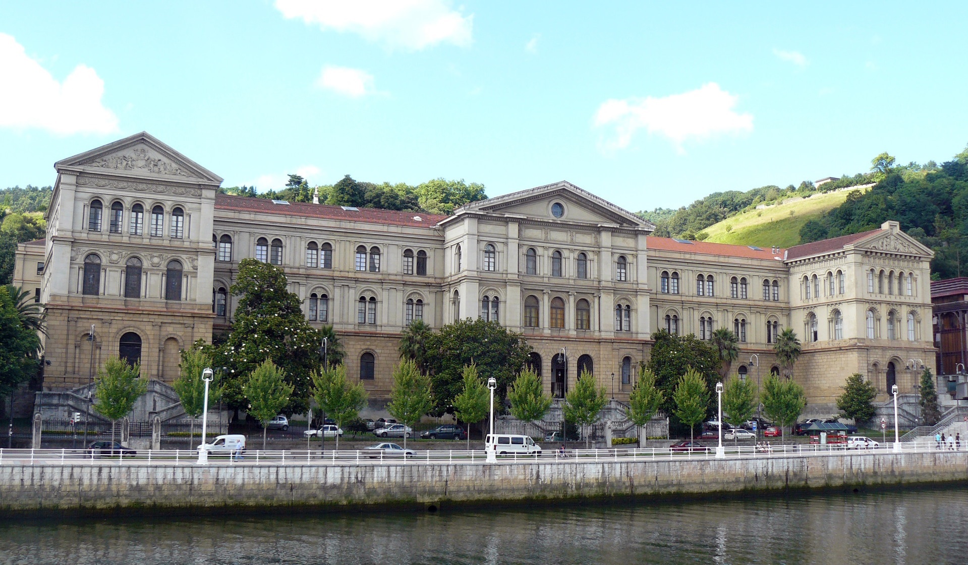 AIBG-Universidad de Deusto-acuerdo-colaboracion 