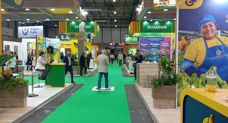 Stand Fruit Attraction
