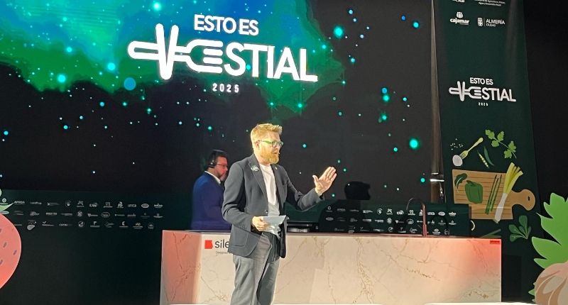 daniel-del-toro-vestial