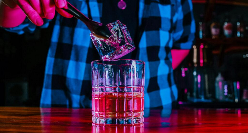 Coctelerías: Guía de Bares Edición Lima 2025 de El Trinche