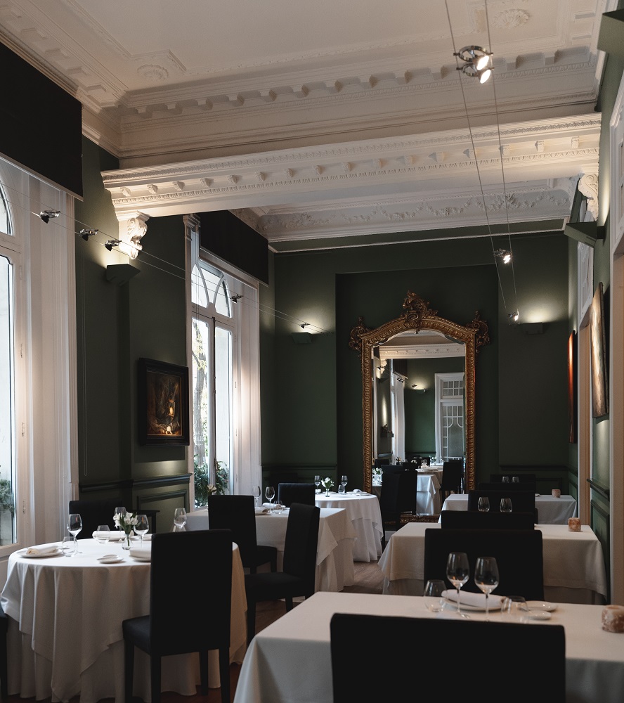 Fotografía del interior del restaurante. Cortesía de El Club Allard