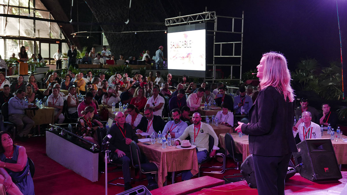 Eva Ballarín, Restaurantes felices de la mano de las 4 S 