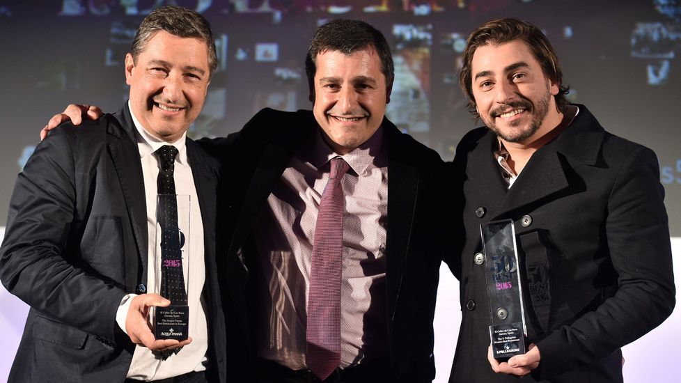 Joan Roca-Josep-Roca-Jordi-Roca-recogen-premio-Mejor-Restaurante-de-Mundo-2015