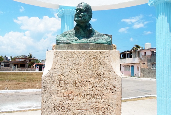Ernest Hemingway-Monumento-en-Cojimar-La-Habana-Cuba