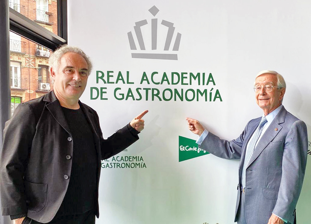 Rafael Ansón con Ferran Adrià en la entrega de los Premios Nacionales de Gastronomía 2018