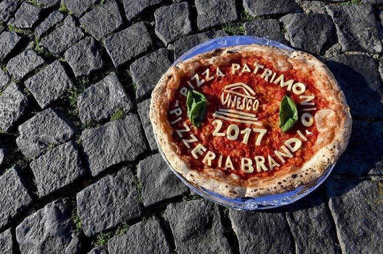 pizza napolitana-patrimonio-inmaterial-de-la humanidad