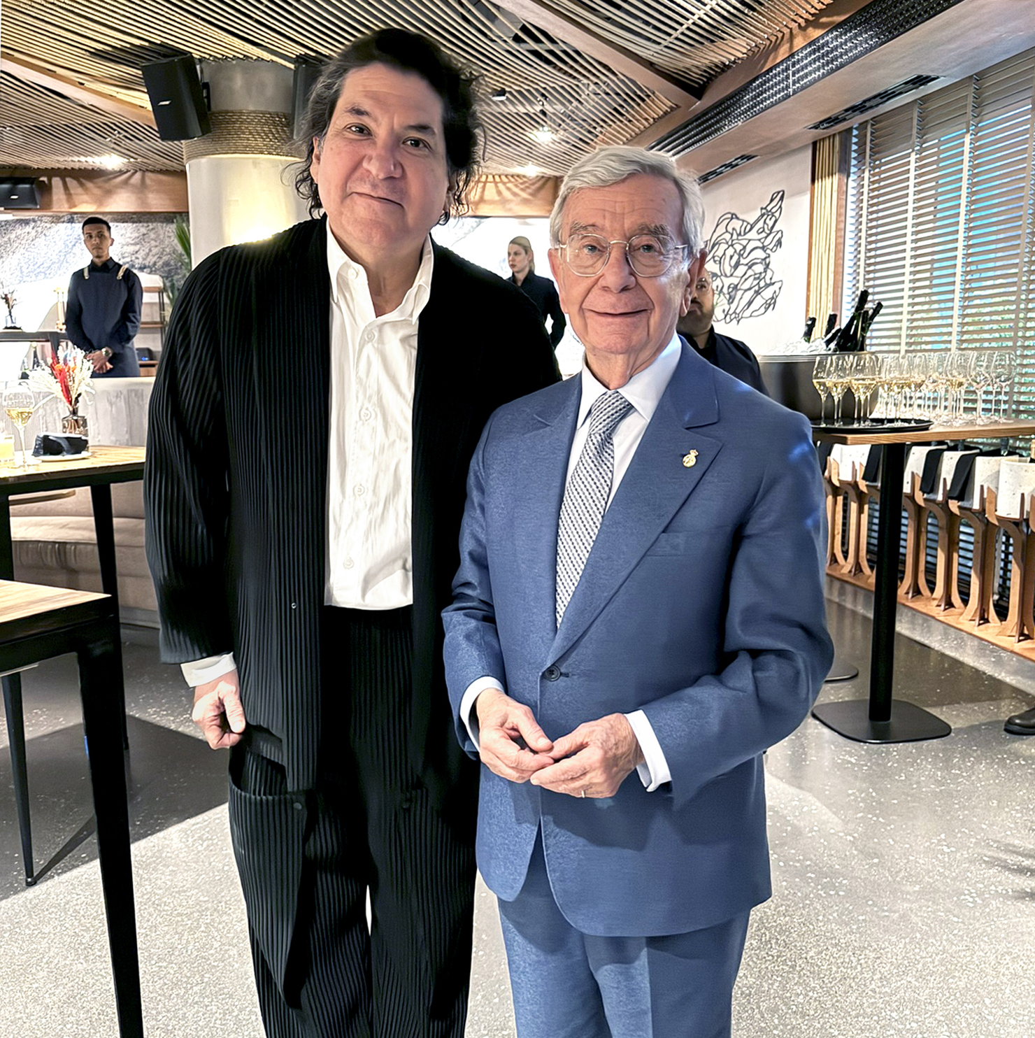 Rafael Ansón con Gastón Acurio en su restaurante La Mar de Madrid. (Foto: Rafael Ansón)