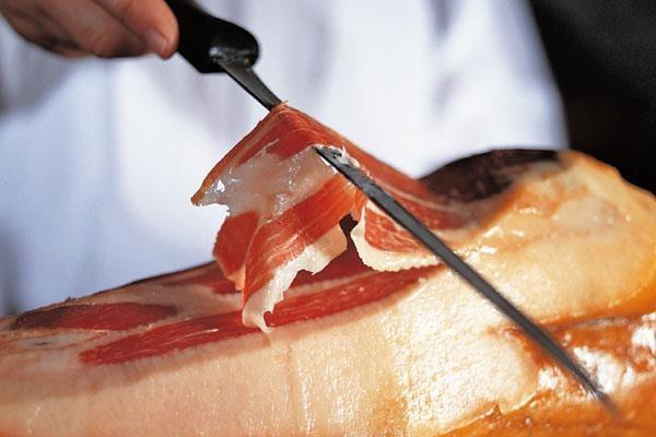 El arte de cortar jamón ibérico