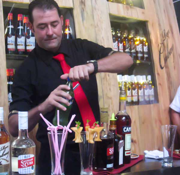 Eligen el cóctel insignia del Club del Licor de Cuba