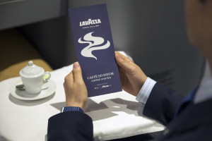Lavazza firma un acuerdo con Alitalia