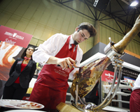 Igor Corral, del Hotel Urban, se adjudica el III Concurso de Corte de Jamón Andalucía Sabor 2011