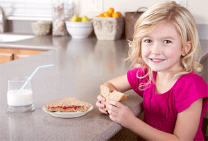 El pan y los cereales, indispensables para prevenir la obesidad infantil