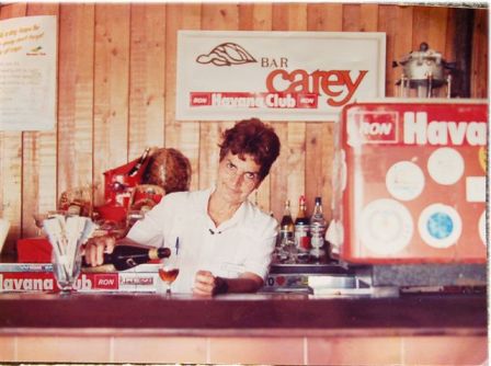 Homenaje a la primera mujer bartender de Cuba