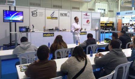 Clases magistrales y talleres temáticos en ‘Aula MAKRO’