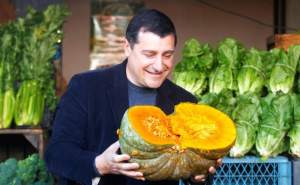 Sumiller Josep Roca saborea la cocina criolla chilena en su gira austral