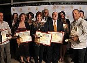 Entrega Grupo Excelencias sus Premios Excelencias Cuba 2013 