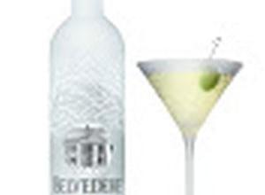 Belvedere Vodka saca a subasta su colección de lujo spectre 007