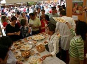 Más de 500 variedades de quesos en Feria de Trujillo, España