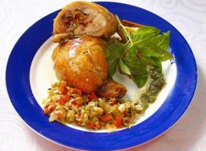 Recetas de la cocina regional santiaguera: POLLO RELLENO CON VEGETALES