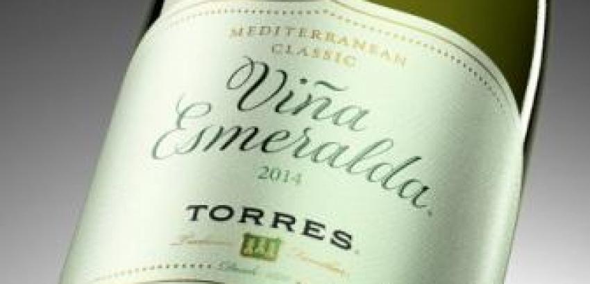 Viña Esmeralda, de Bodegas Torres, se sofistica con su nueva botella exclusiva