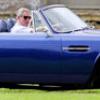 Inglaterra: El Príncipe Charles usa el vino como combustible de su auto favorito
